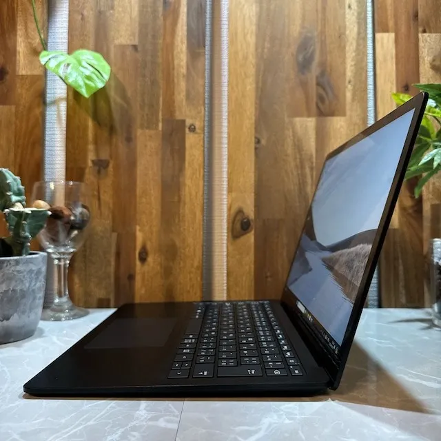 【美品】Surface Laptop 3☘️メモ16G☘️爆速SSD☘️i7第10世代【VKHRC2404145】