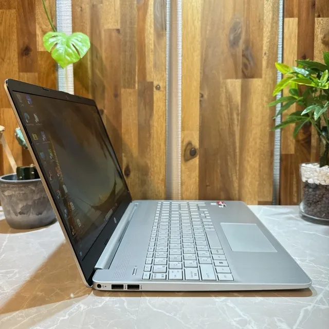 【極美品】HP Laptop 15s☘️Ryzen 5 5500U☘️SSD512G【KHRC2406001】