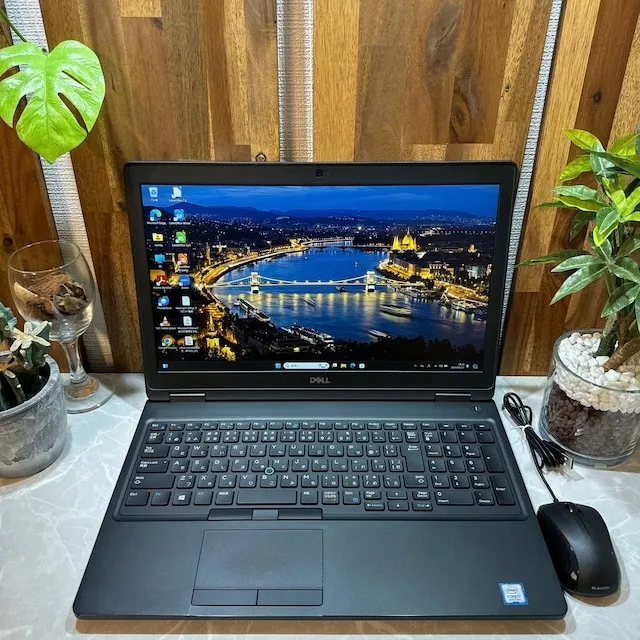 Dell Latitude 5590 ☘️i7第8世代☘️メモ16G☘️SSD512G【VKHRC2405037】