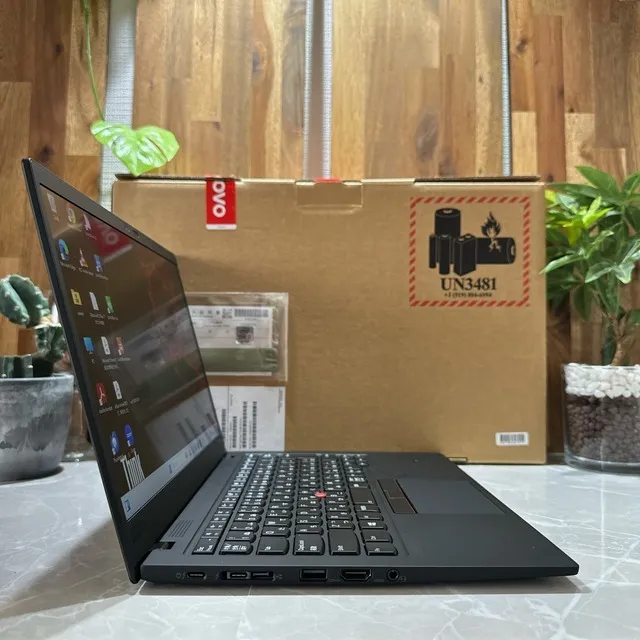 【美品】Thinkpad X1 Carbon☘️i7第10世代☘️SSD1TB【VKHRC2405049】