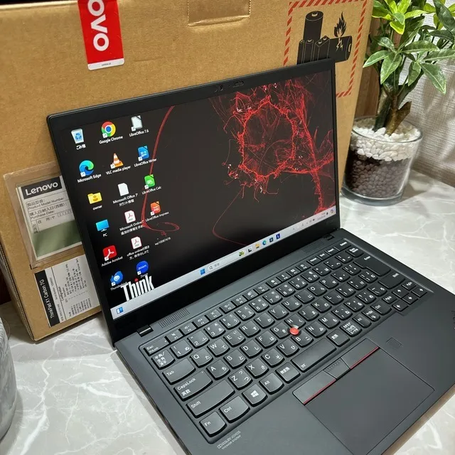 【美品】Thinkpad X1 Carbon☘️i7第10世代☘️SSD1TB【VKHRC2405049】