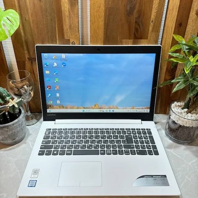 Lenovo ideapad 320☘️i7第7世代☘️メモリ8G☘️SSD256GB【KHRC2406003】