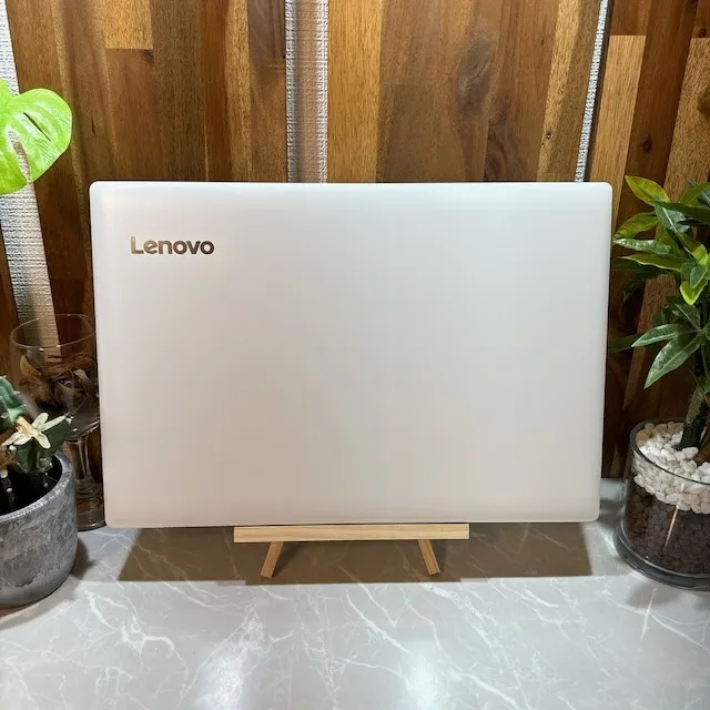 Lenovo ideapad 320☘️i7第7世代☘️メモリ8G☘️SSD256GB【KHRC2406003】