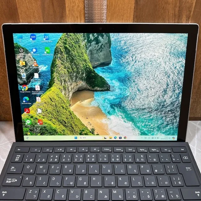 Surface Pro 6 ☘️ i5第8世代☘️メモリ8GB☘️爆速SSD128G【VKHRC2404170】