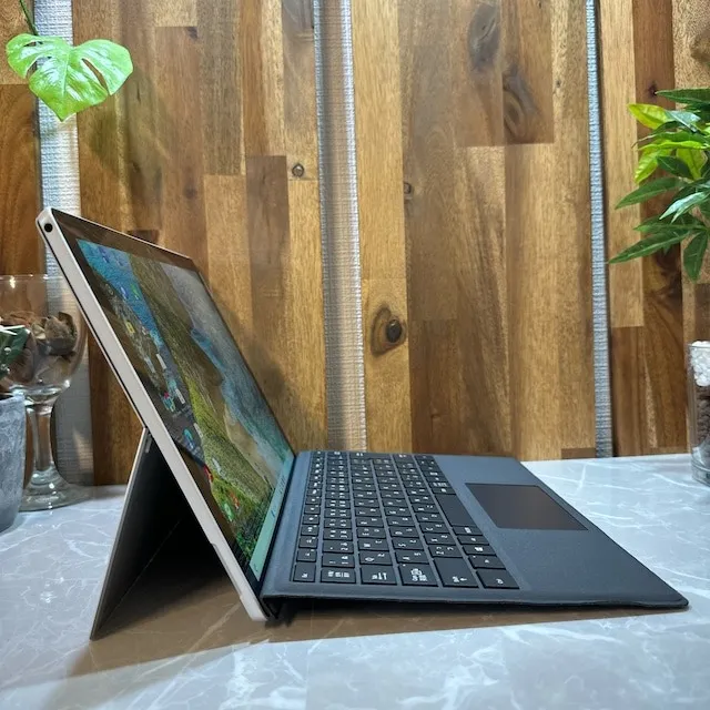 Surface Pro 6 ☘️ i5第8世代☘️メモリ8GB☘️爆速SSD128G【VKHRC2404170】