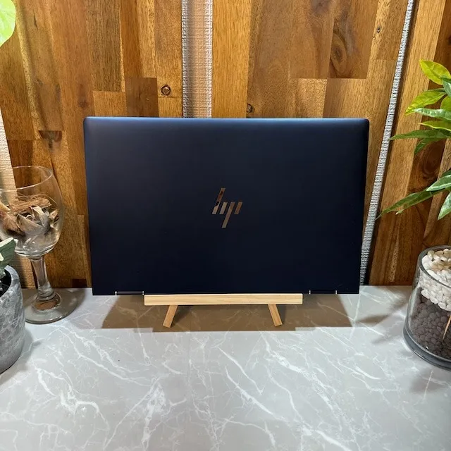 HP Elite Dragonfly LTEモデル☘️SSD256G☘️i5第8世代【VKHRC2406070】