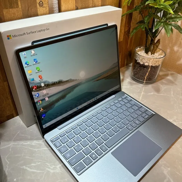 【極美品】Surface Laptop Go☘️i5第10世代☘️SSD128GB【VKHRC2405089】