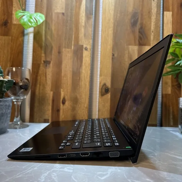 VAIO Pro PG ☘️メモリ8GB /i5第10世代☘️ SSD256GB【VKHRC2405069】