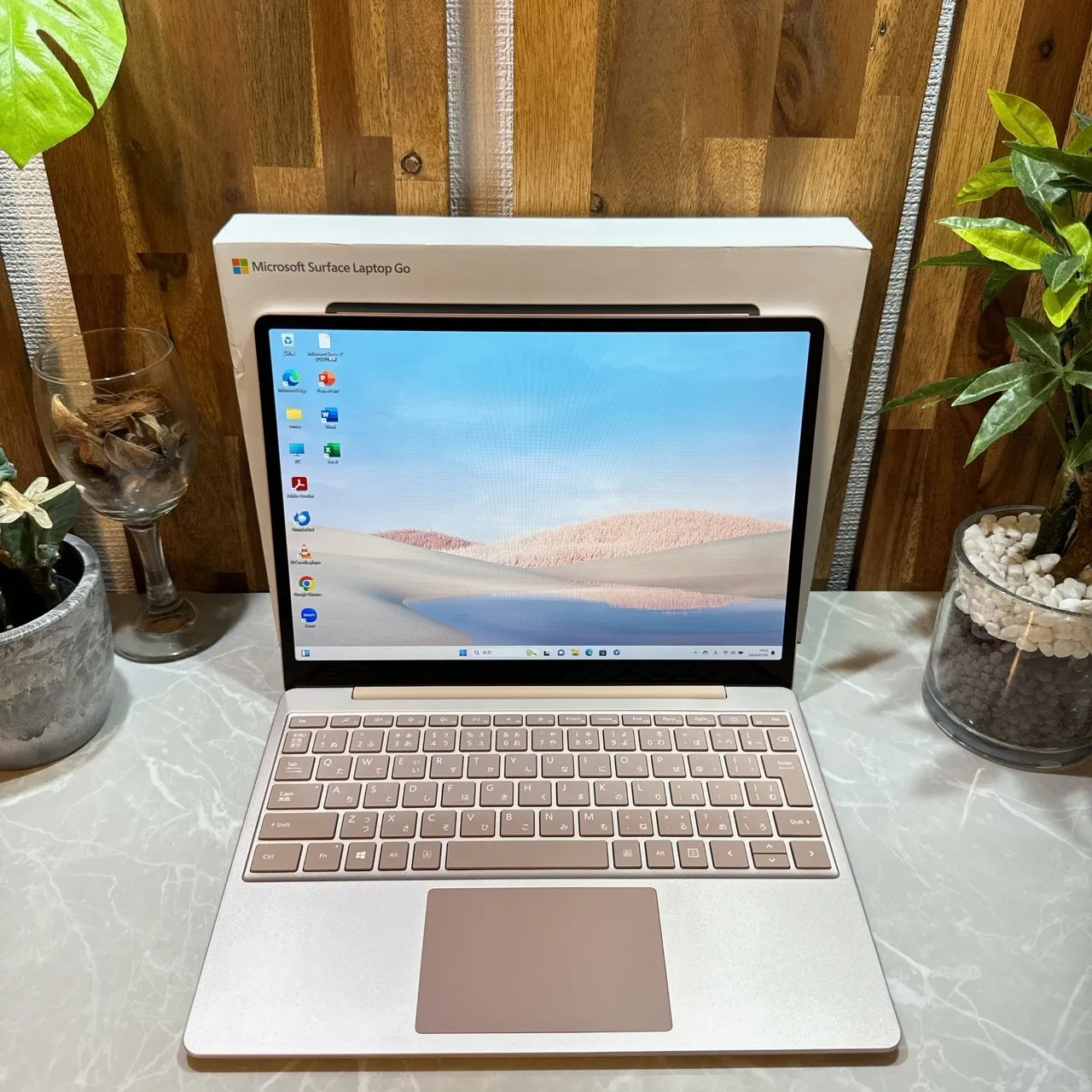 【美品】Surface Laptop Go ☘️SSD128G /メモリ8GB【VKHRC2406103】