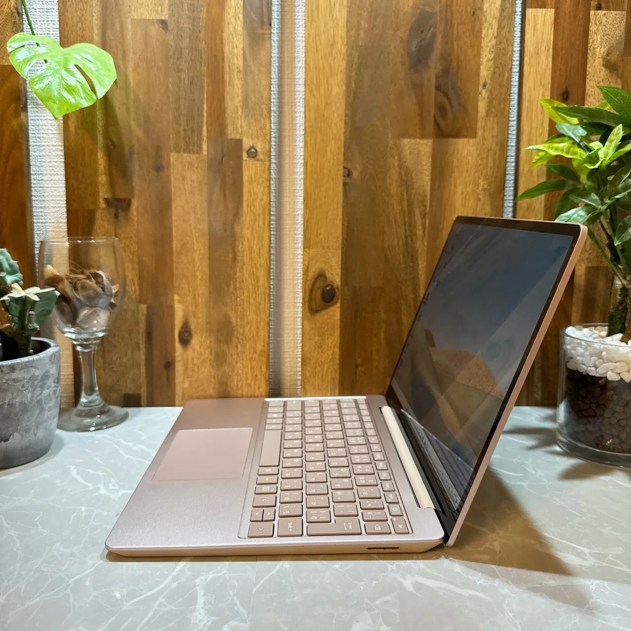 【美品】Surface Laptop Go ☘️SSD128G /メモリ8GB【VKHRC2406103】