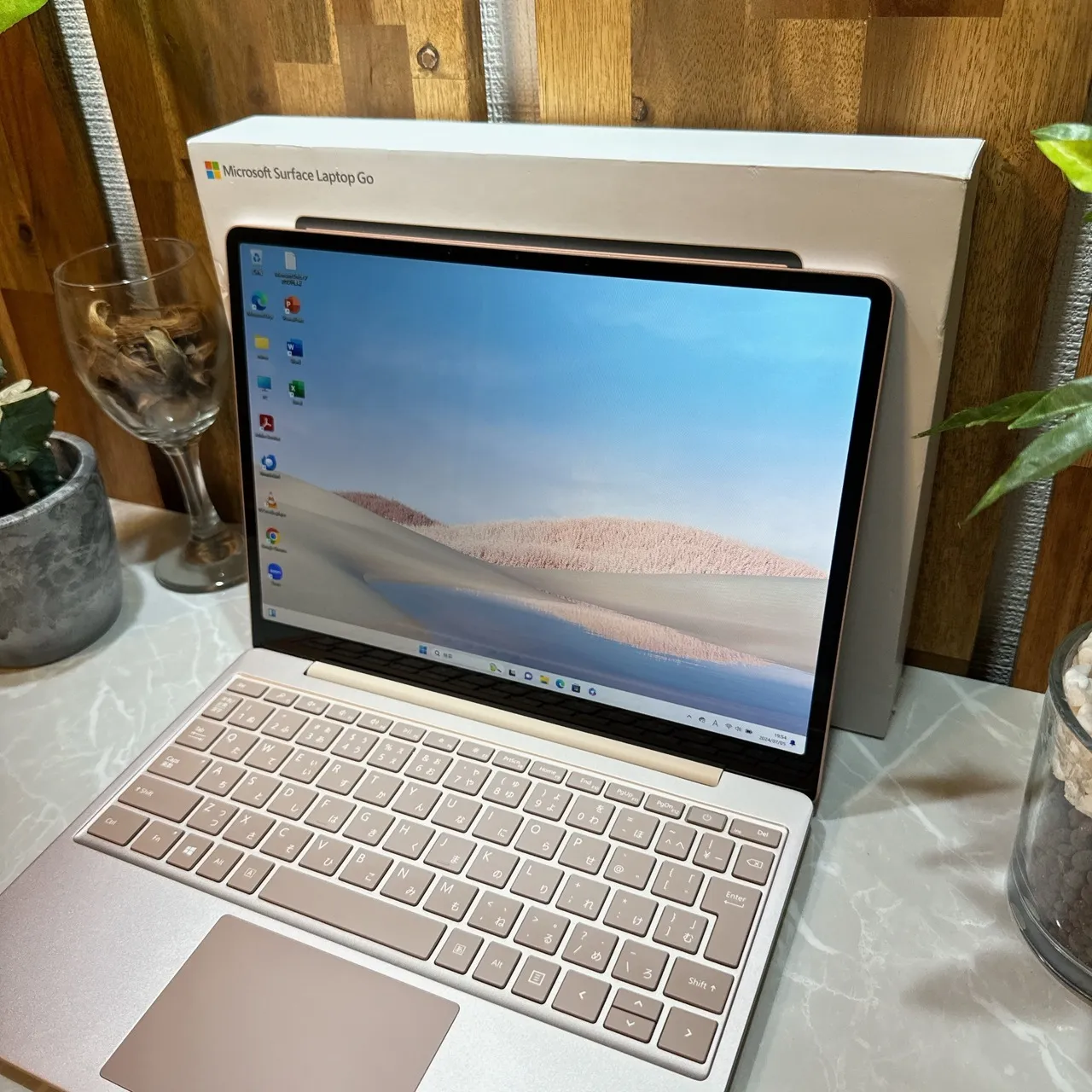 【美品】Surface Laptop Go ☘️SSD128G /メモリ8GB【VKHRC2406103】