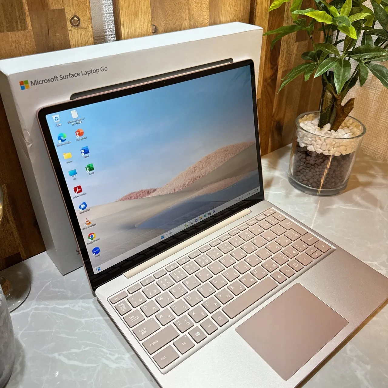 【美品】Surface Laptop Go ☘️SSD128G /メモリ8GB【VKHRC2406103】