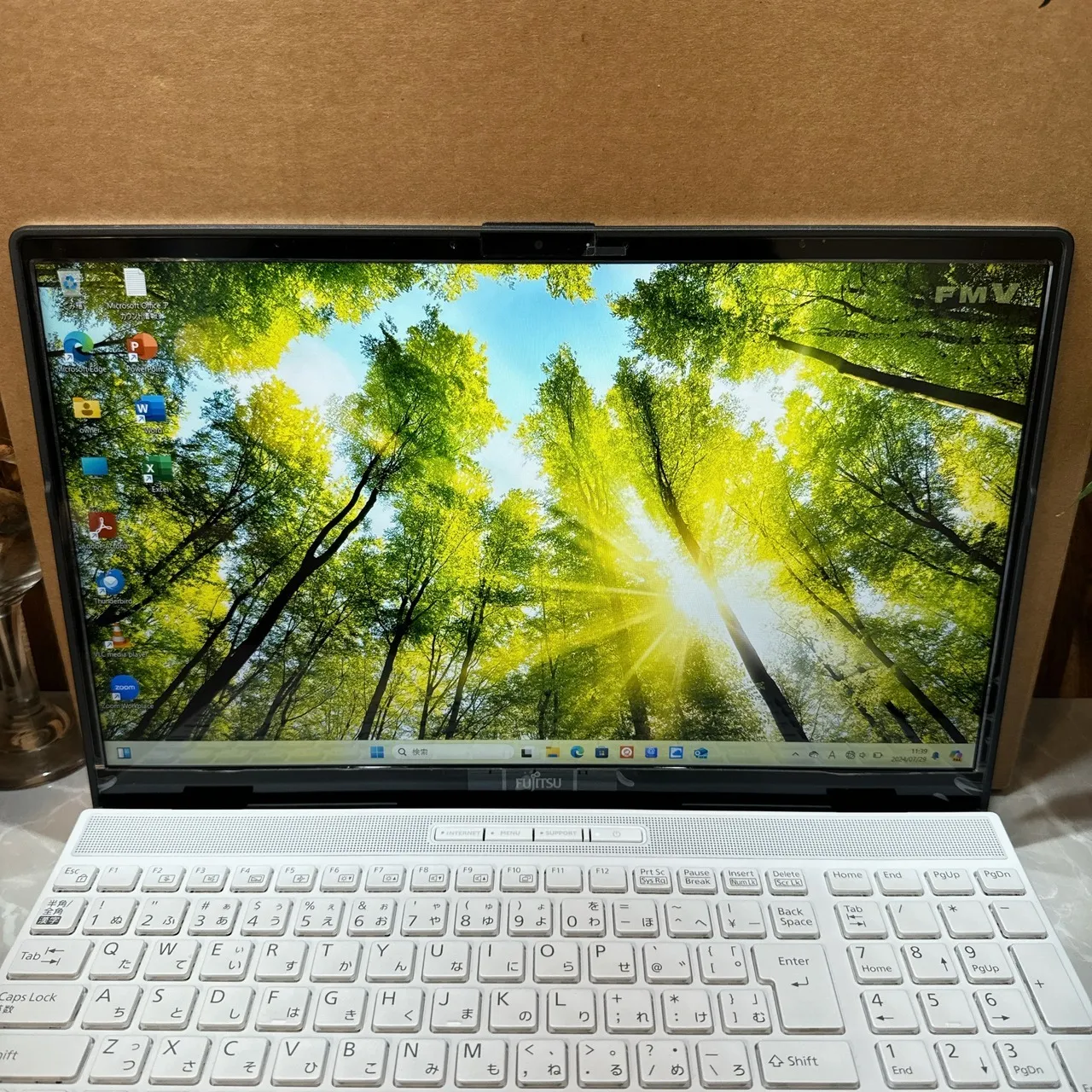 【準新品】LIFEBOOK AH45/H2W☘️i5第11世代☘️SSD256GB【KHRC2407007】