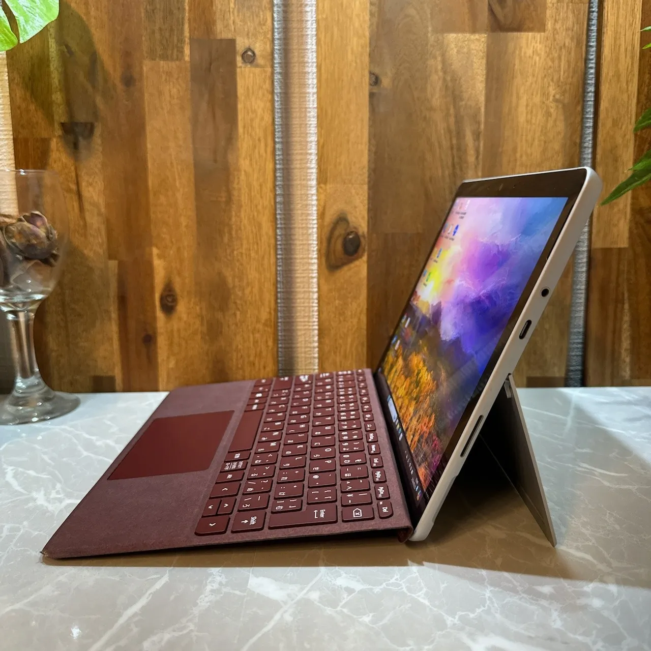 【美品 2021年式】Surface Go 3☘️i3第10世代☘️メモリ4GB【VKHRC2406122】