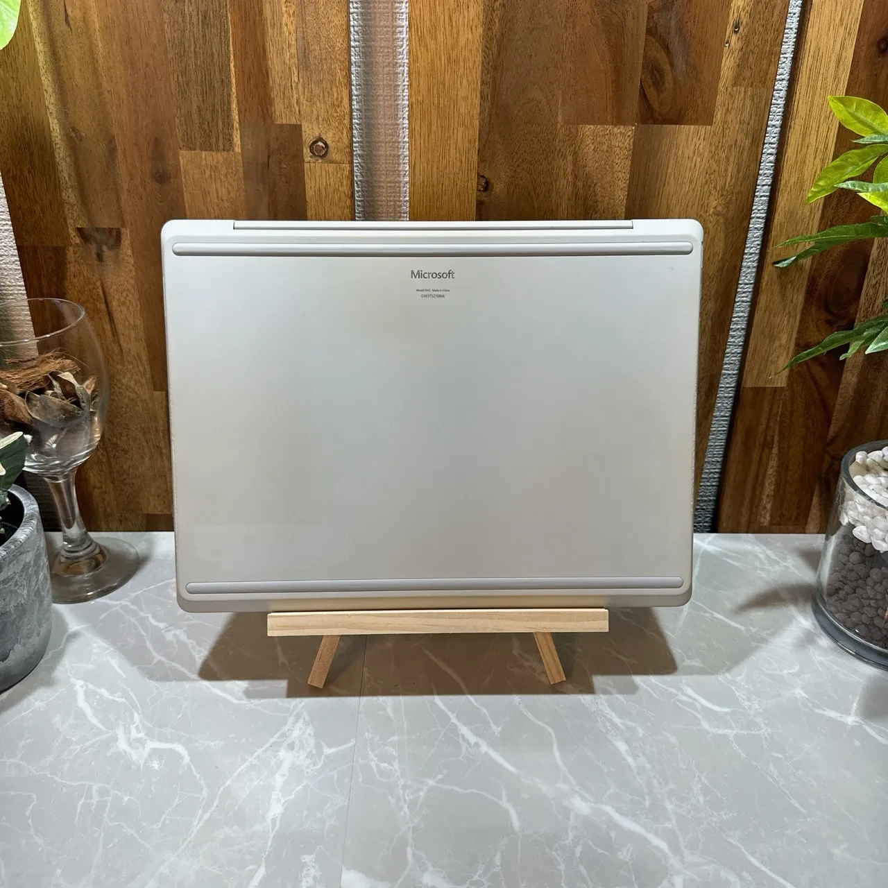 Surface Laptop Go☘️i5第10世代☘️メ8G ☘️SSD128GB【VKHRC2406037】