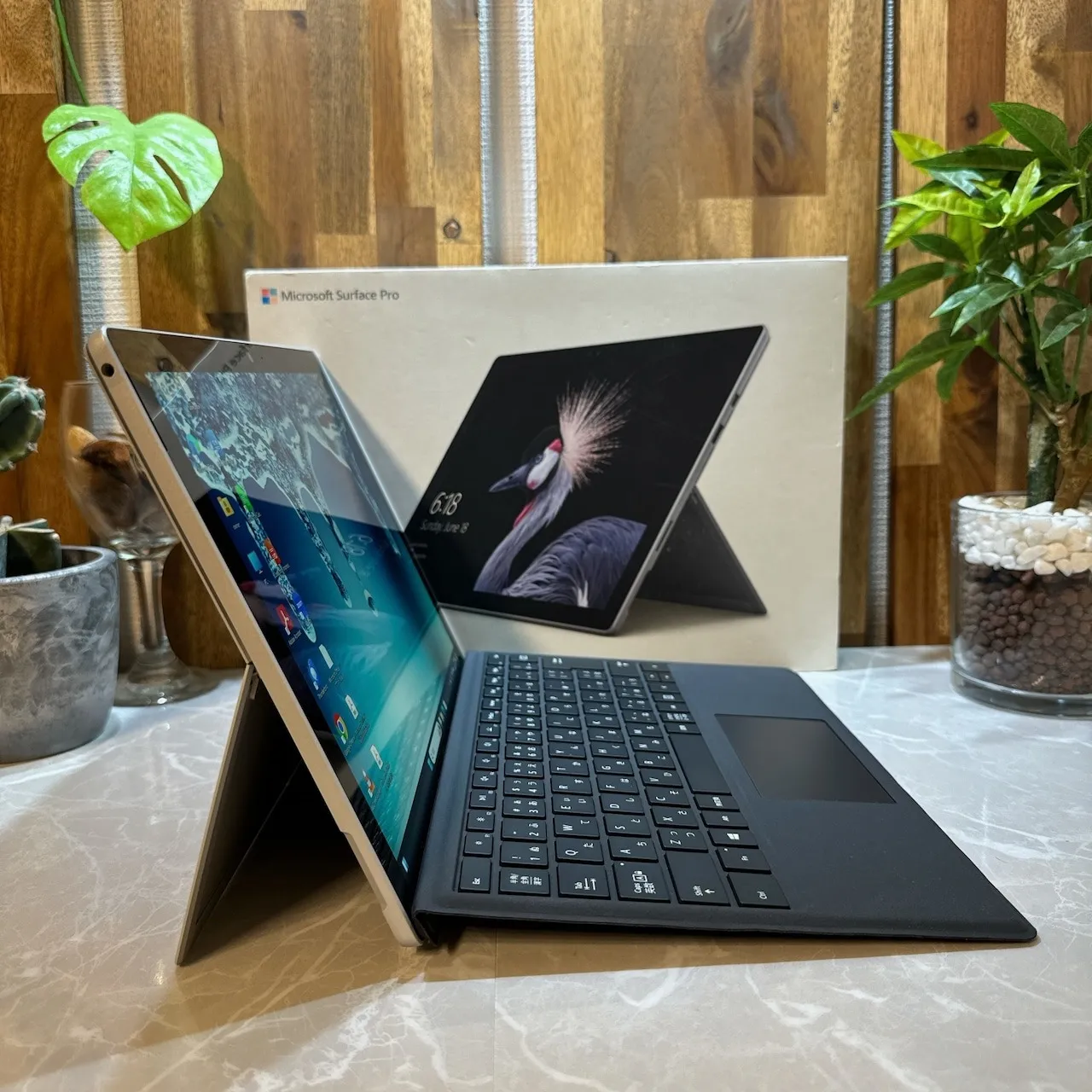 【美品】Surface pro 5 LTEモデル☘️i5第7世代☘️メモリ4GB【VKHRC2405012】